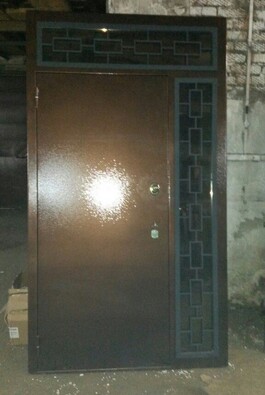 Тамбурная дверь с фрамугами