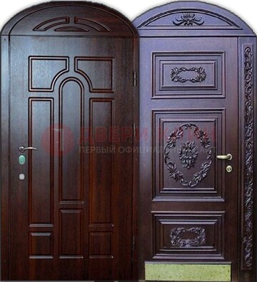 Стильная железная арочная дверь с декоративным элементом ДА-24 в Кашире