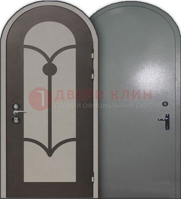 Серая входная арочная дверь ДА-2 в частный дом в Кашире