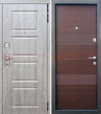 Серая филенчатая входная дверь МДФДМ-252 в Кашире