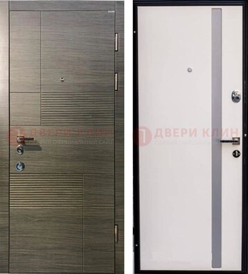 Входная дверь Серая стальная МДФ с белой стеклянной вставкой внутри ДМ-266 в Кашире