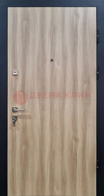Светлая металлическая дверь с МДФ ДМ-340 в Кашире