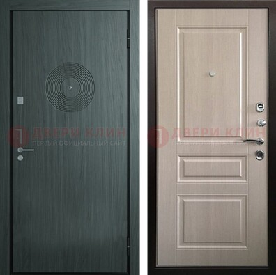 Темная железная дверь с МДФ панелями в квартиру ДМ-389 в Кашире