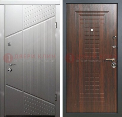 Серая металлическая дверь с панелями МДФ в квартиру ДМ-431 в Красногорске