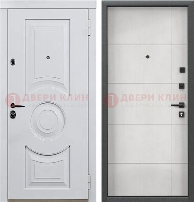 Белая железная дверь с МДФ в квартиру ДМ-463 в Кашире