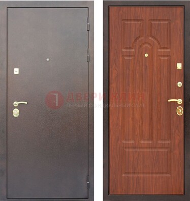 Темная стальная дверь с порошковым покрытием ДП-52 в Кашире