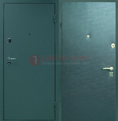Зеленая стальная дверь с порошковым покрытием ДП-93 в Кашире