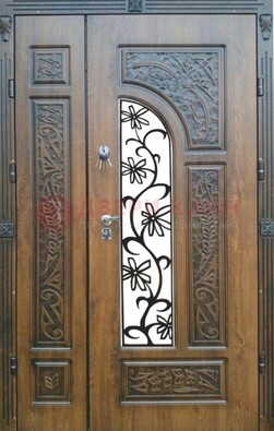 Морозостойкая металлическая парадная дверь ДПР-12 в Кашире