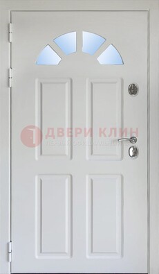 Белая стальная дверь МДФ со стеклом для дома ДС-37 в Кашире