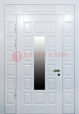 Белая входная дверь с МДФ панелью и стеклом ДС-56 в Раменском