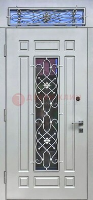 Белая железная дверь со стеклом и ковкой с верхней фрамугой ДСК-112 в Кашире