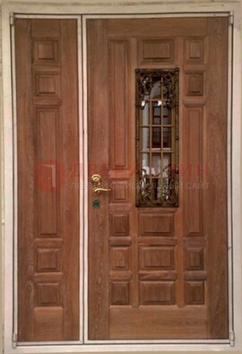 Стальная дверь со стеклом и ковкой ДСК-68 в общественное здание в Кашире