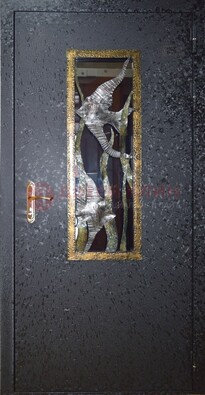 Металлическая дверь со стеклом и ковкой ДСК-82 для крыльца в Иваново