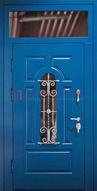 Синяя железная филенчатая дверь со стеклом и ковкой ДСК-97 в Саратове