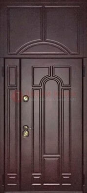 Коричневая железная дверь с виноритом и верхней фрамугой ДВТ-243 в Кашире
